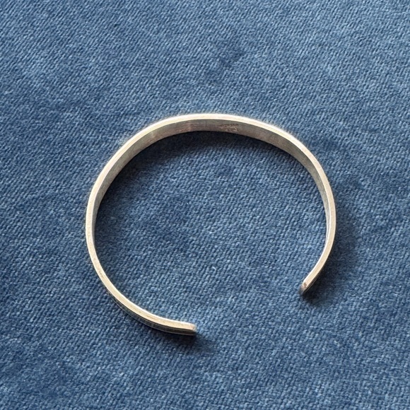 Vintage 970 Sterling Silver
Native Handmade Bracelet - Picture 6 of 7